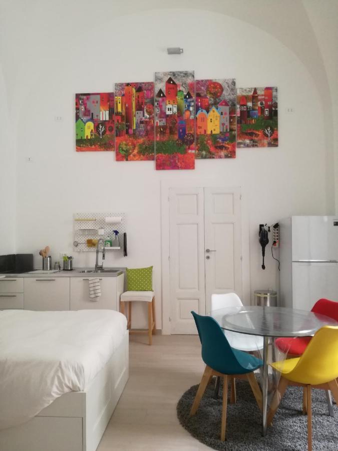 House Of Colors Leilighet Bari Eksteriør bilde
